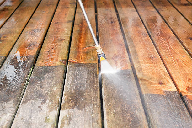 Professional Pressure Washing Services in Des Moines, WA
